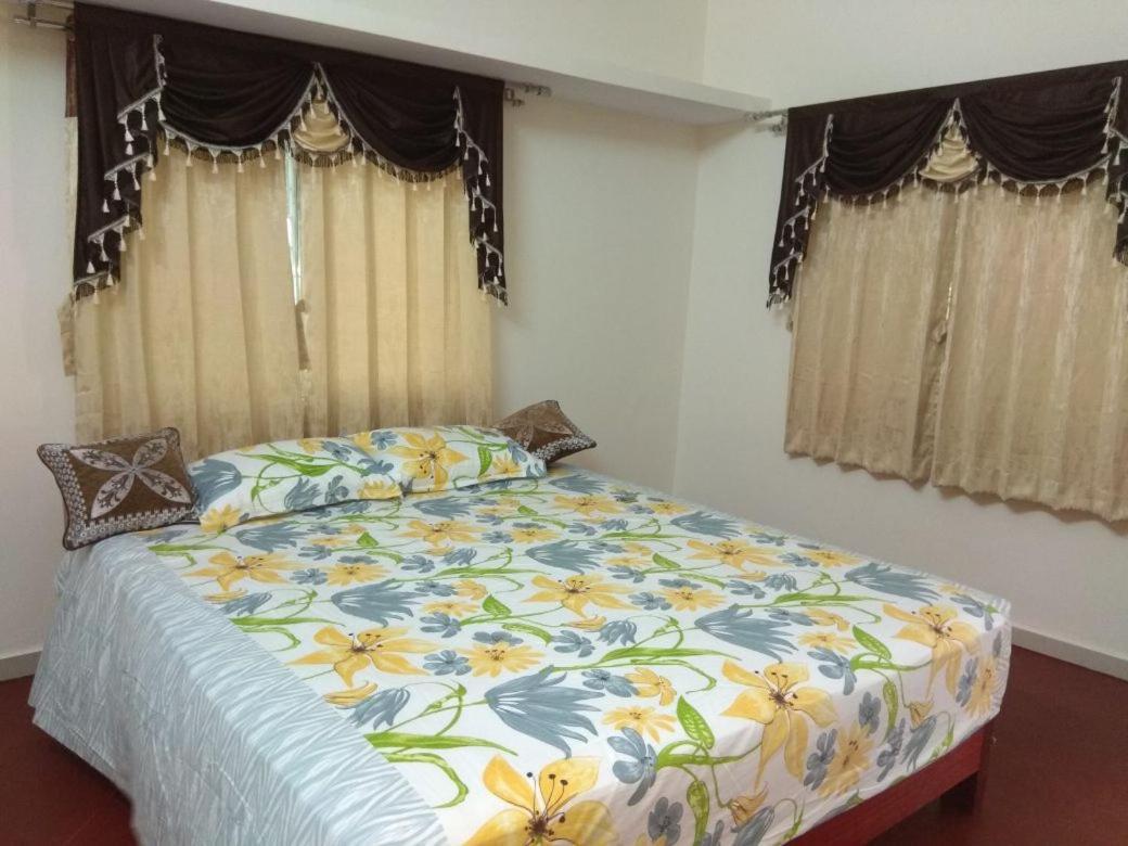 Srb Residency Hotel Tiruvannāmalai Екстериор снимка