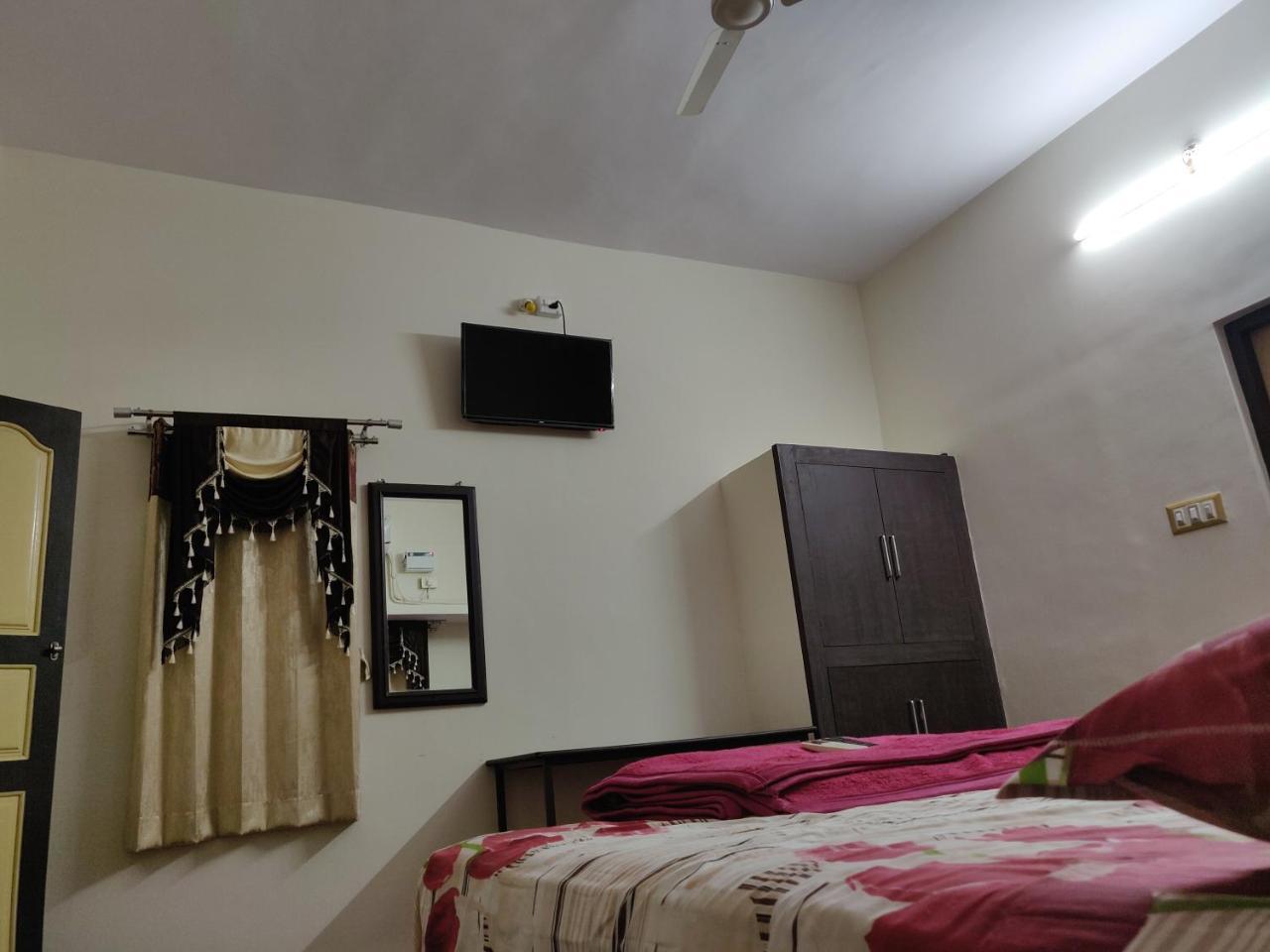 Srb Residency Hotel Tiruvannāmalai Екстериор снимка